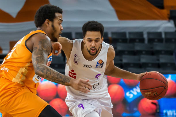 科索沃通过 科索沃通过