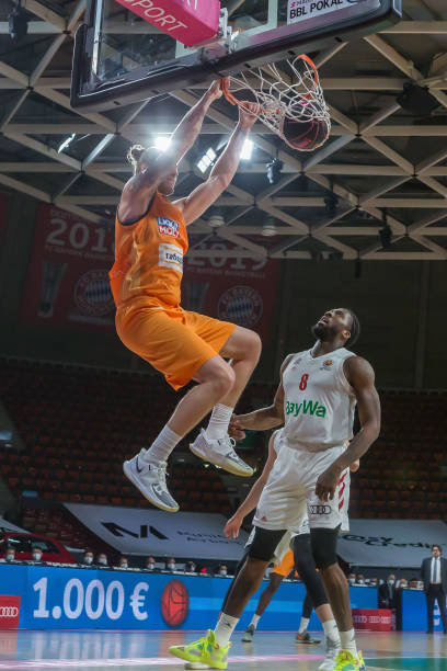 谙其中的诀 谙其中的诀