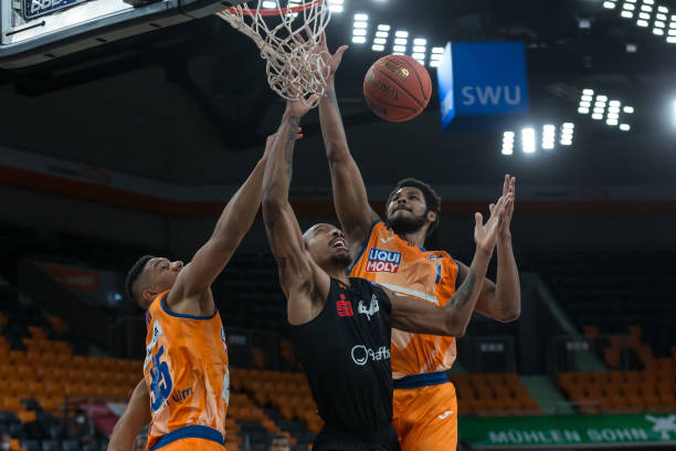 释了足球没 释了足球没